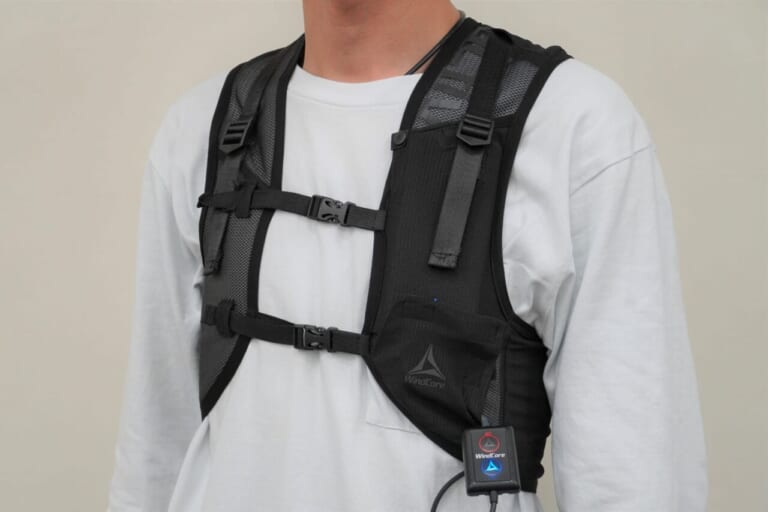 ペルチェベスト正面|ワークマンの「冷暖房・着るエアコン」をお試し! 水冷ベストも冷えっ冷えで真夏のツーリングに持ってこいだ