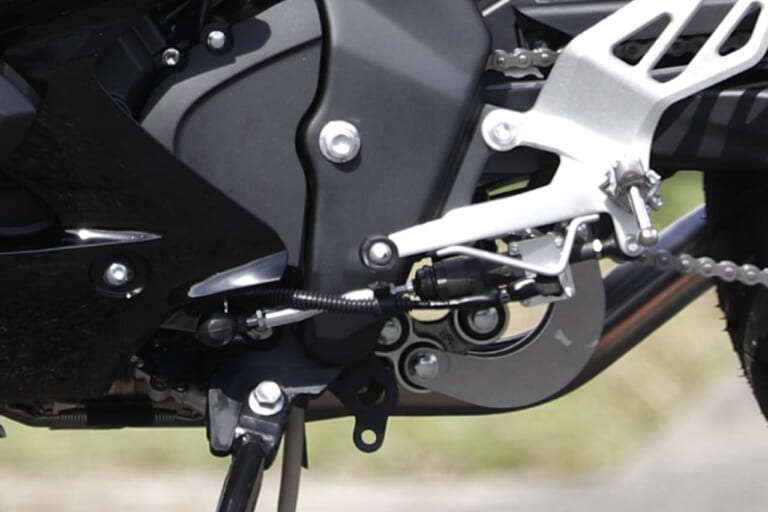 ヤマハ|YZF-R125|YZF-R15|カスタム|ロケットカウルにシフターも販売確定! ヤマハ125軍団はアクセサリーも超充実【XSR125、YZF-R125/R15、MT-125詳報】