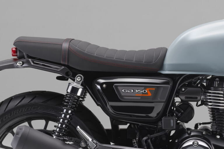 ホンダ|GB350|2023年モデル|「GB350カフェ」発見?! 大阪MCショーに新型ホンダGBとアクセサリー装着車が見参!