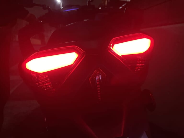 ヤマハ シグナスグリファス|【新車バイク4台・モニターレポート】ヤマハ・シグナスグリファス編:その1