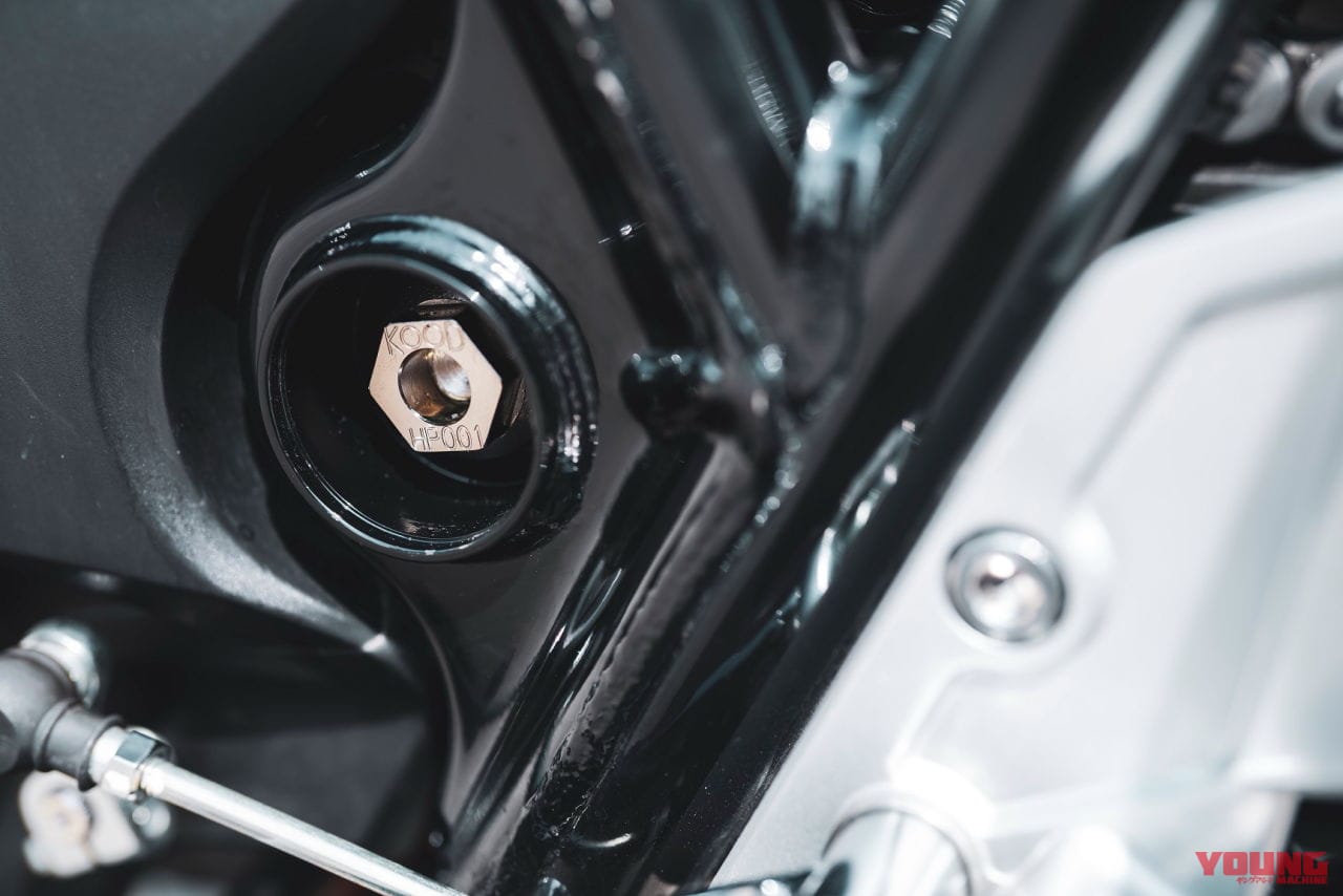 KOOD|アクスルシャフト|白バイ|奈良県警|白バイに正式採用!! クロモリ鋼の高精度アクスルシャフトが より正確な操縦を実現