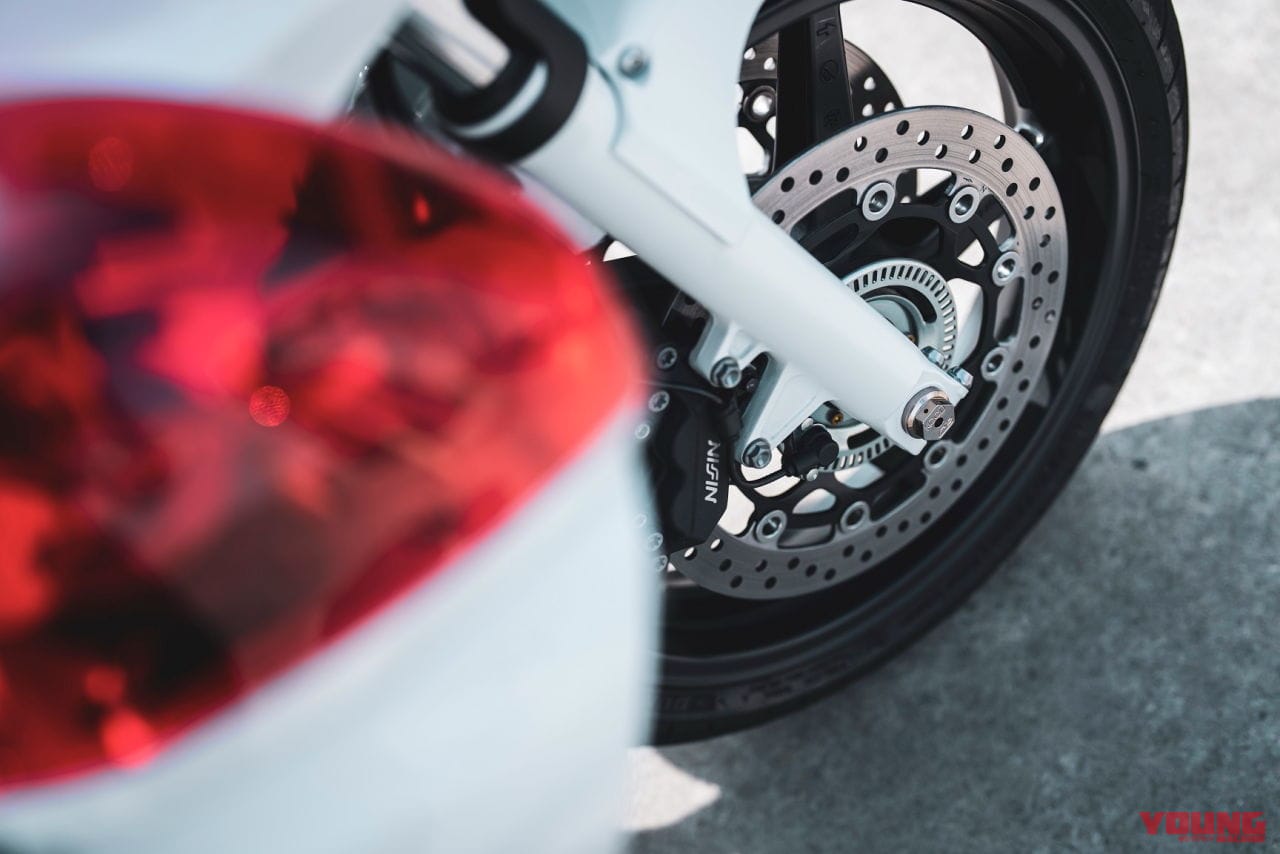 KOOD|アクスルシャフト|白バイ|奈良県警|白バイに正式採用!! クロモリ鋼の高精度アクスルシャフトが より正確な操縦を実現