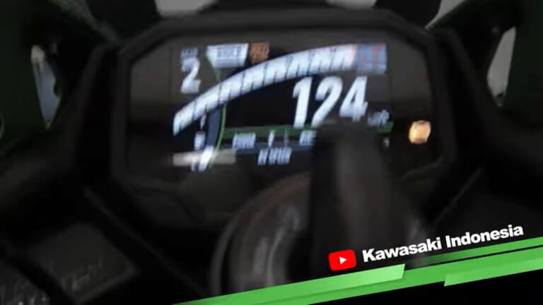 カワサキ|ニンジャZX-4RR|インドネシア仕様|2023年モデル|カワサキ「ニンジャZX-4RR」の最高速が判明!! 走行動画ほか公開、ニーゴー4気筒とは音が全然違うぞ!【海外】