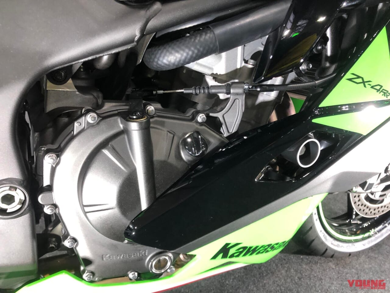 カワサキ|ニンジャZX-4RR|大阪モーターサイクルショーより入電ッ!! ラムエア80馬力の「ニンジャZX-4RR」で4気筒ヨンヒャク復活の狼煙!