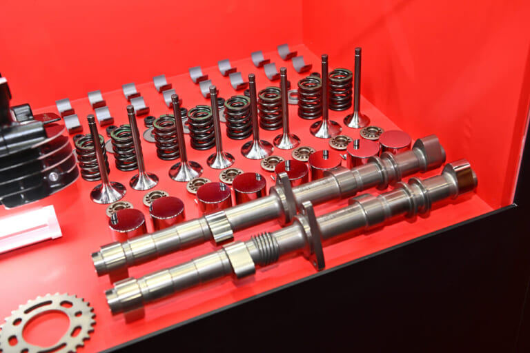 Yoshimura F-TUNING HEAD|最強Z1カスタムに欠かせない! ヨシムラジャパンが究極シリンダーヘッド「Yoshimura F-TUNING HEAD」を発売