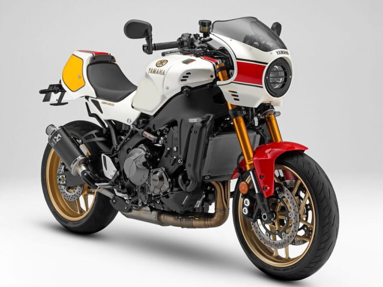 XSR900(2022~)用 Authentic Sports Blood line 外装セット|早くも発売決定! ヤマハ「XSR900」純正カスタム・カウルキットは数量限定、’70〜’80年代カラーを復刻