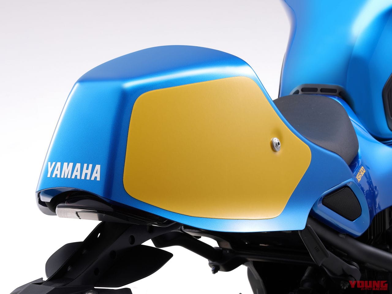 |早くも発売決定! ヤマハ「XSR900」純正カスタム・カウルキットは数量限定、’70〜’80年代カラーを復刻