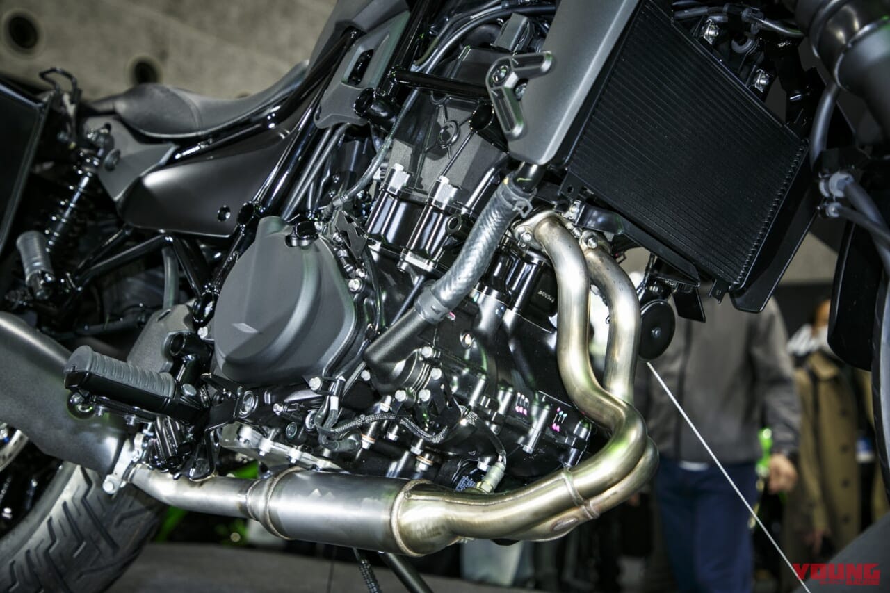 カワサキ|エリミネーター|大阪モーターサイクルショー|【エリミネーター現地詳報�@】「400」はパワーを求めた結果、ライポジはゆったりもネイキッドに近い!