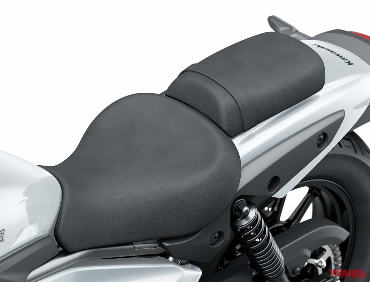 カワサキ|エリミネーター|大阪モーターサイクルショー|【エリミネーター現地詳報�@】「400」はパワーを求めた結果、ライポジはゆったりもネイキッドに近い!