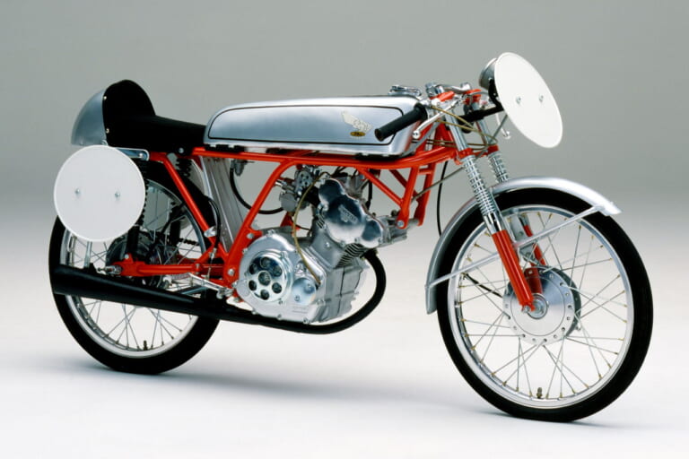 ホンダ|CR110 カブレーシング|1962年モデル|ホンダ「スーパーカブC125 限定エディション」ディズニー仕様で登場! クローム風レッグシールド&サイドカバーが光る【海外】
