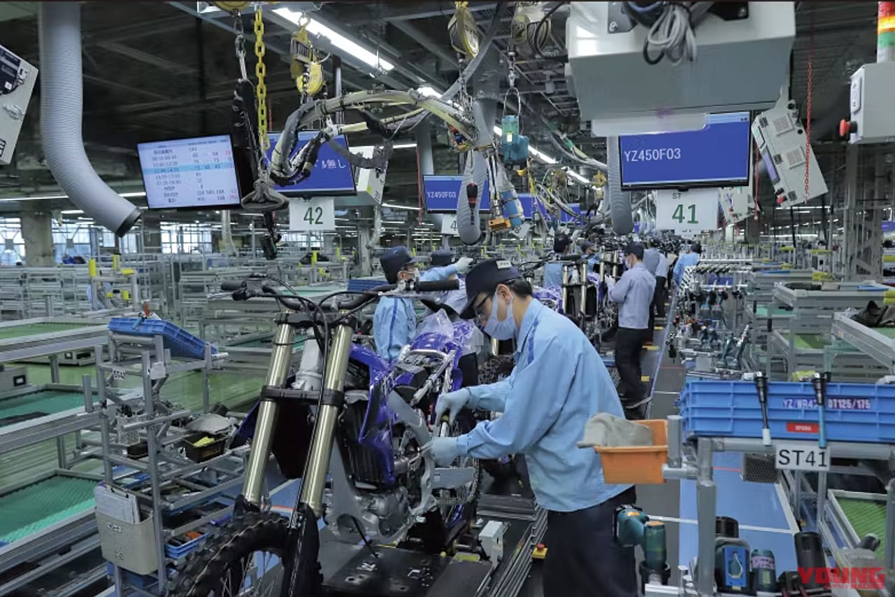 YZF-R7|YAMAHA FACTORY RACING TEAMフェアリングキット|ヤマハYZF-R7に中須賀レプリカ外装が登場! その購入者だけに提供される「プレミアムな体験」ってナニ?!