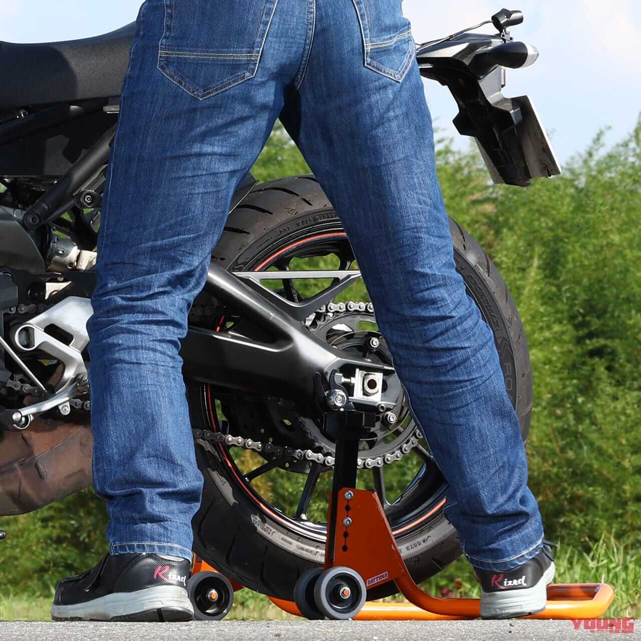 |デイトナ ワンタッチリアスタンド U型クランプアタッチメント試用インプレッション【外れない、だから安心!】