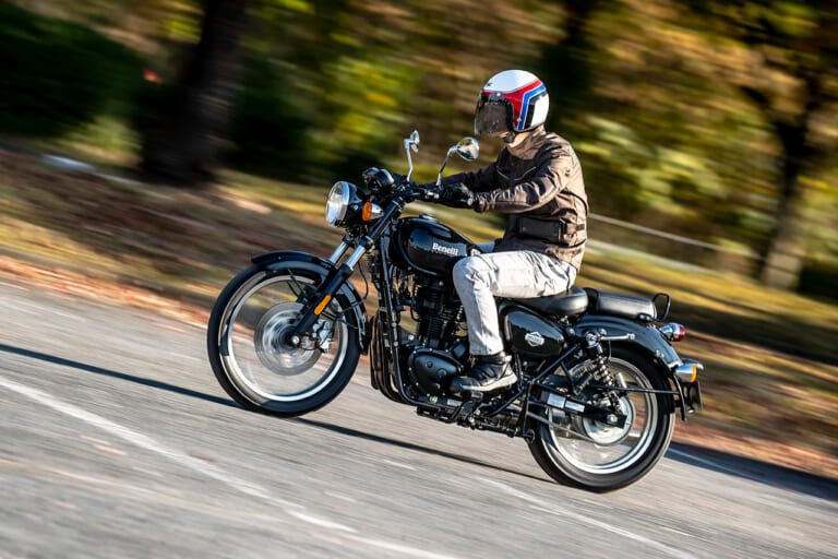 ベネリ インペリアーレ400試乗インプレッション【究極のモダンシングル】