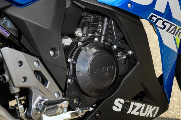 スズキGSX250R ABS|エンジン|スズキGSX250R ABS試乗インプレッション【際立つ安定性と懐の広さが魅力】