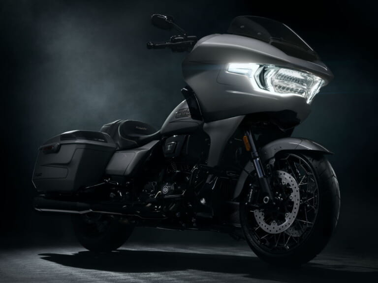 HARLEY-DAVIDSON CVO ROAD GLIDE