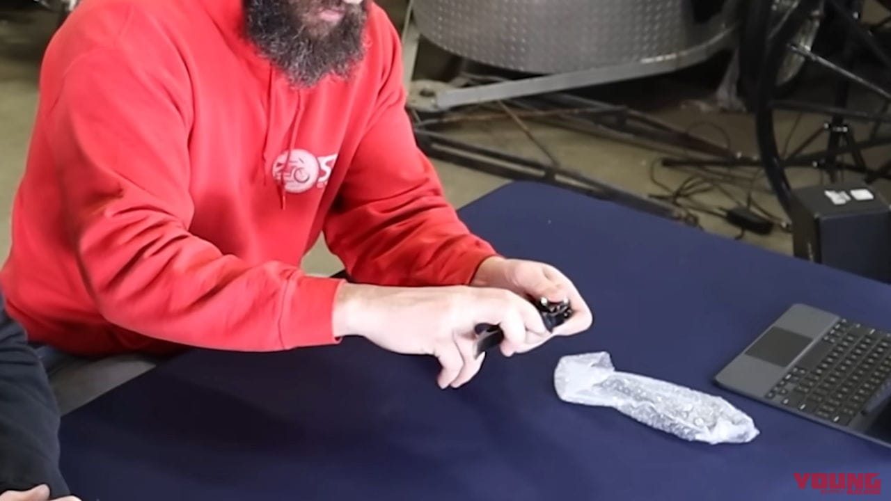 |Amazonで違法改造パーツをお取り寄せしてみた! 日本のボーソーゾクに対抗してお馬鹿カスタムを試す!? 【日本で真似しちゃダメ】