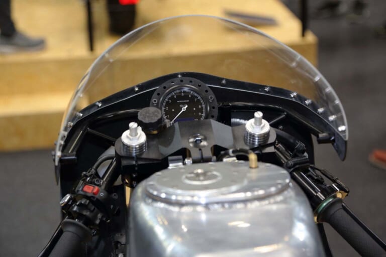 ロイヤルエンフィールド|Royal Enfield-改|ロイヤルエンフィールド「スーパーメテオ650」のデザイナーに直撃!『旗艦に相応しい貫禄と質感、でも乗りやすい』