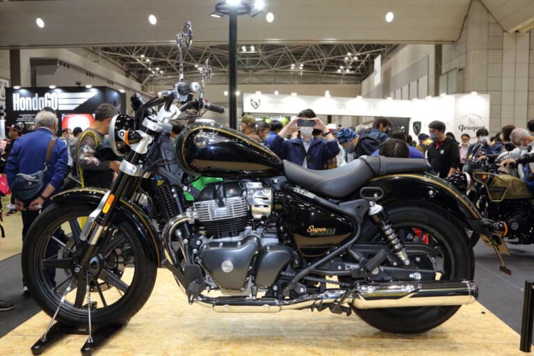 ロイヤルエンフィールド|スーパーメテオ650|ロイヤルエンフィールド「スーパーメテオ650」のデザイナーに直撃!『旗艦に相応しい貫禄と質感、でも乗りやすい』