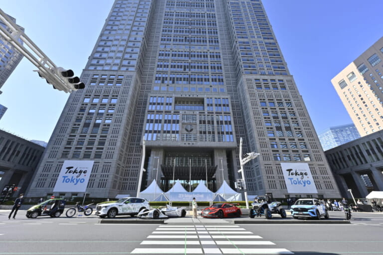 ZEV|ガソリン駆動バイク消滅!? 小池都知事にEVバイクの未来について聞いてみた【持続可能なバイクライフへの取り組み】