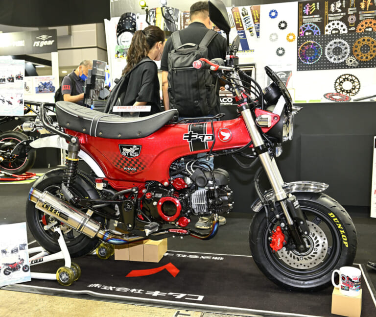 キタコ:ダックス125|“ダックス”じゃなくて”キタコ”?! 超厳選、注目カスタムマシン10選:Part2【東京モーターサイクルショー2023】