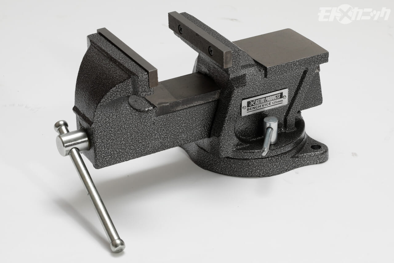 ｜ガレージに置きたい便利工具×7選〈ツールケース／コンプレッサーetc.｜アストロプロダクツ〉