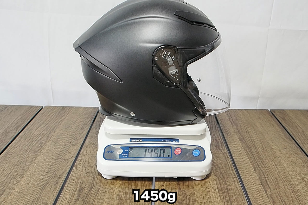 見たことがない機能と付属品が魅力のスポーツジェットヘルメット AGV K