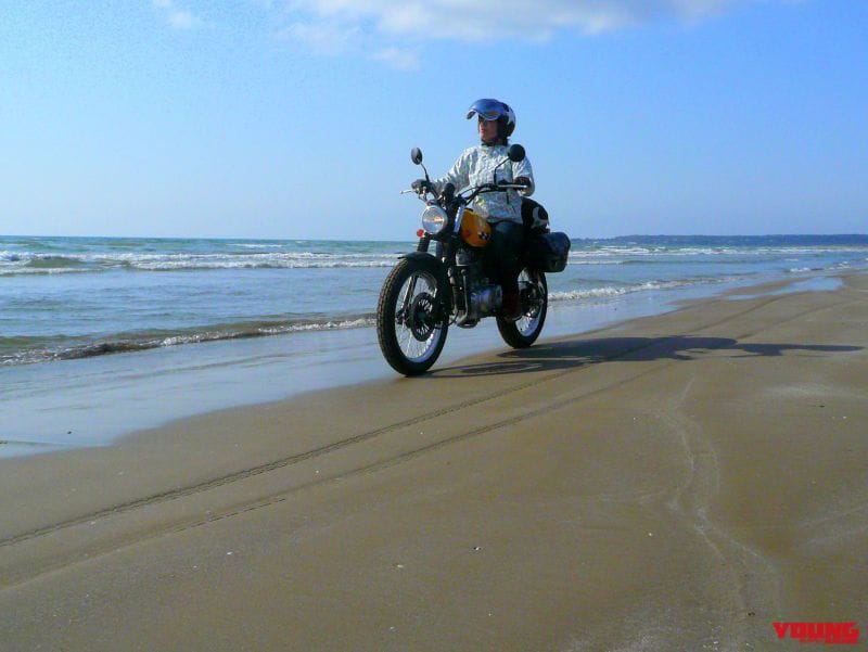 |波打ち際を大疾走! 海に最も近い道:石川県 千里浜なぎさドライブウェイ〈モトツー的ニッポン絶景道〉
