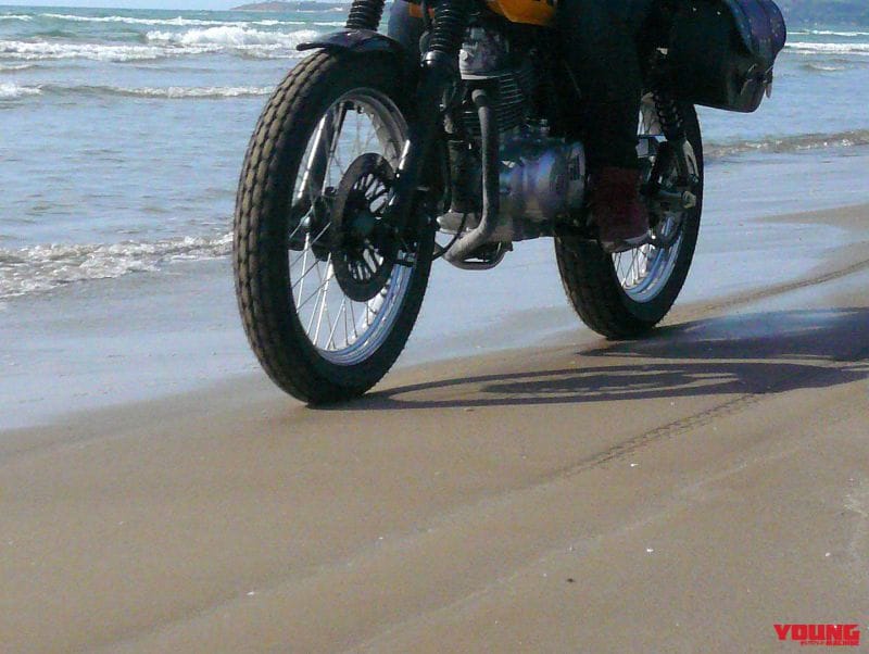 |波打ち際を大疾走! 海に最も近い道:石川県 千里浜なぎさドライブウェイ〈モトツー的ニッポン絶景道〉