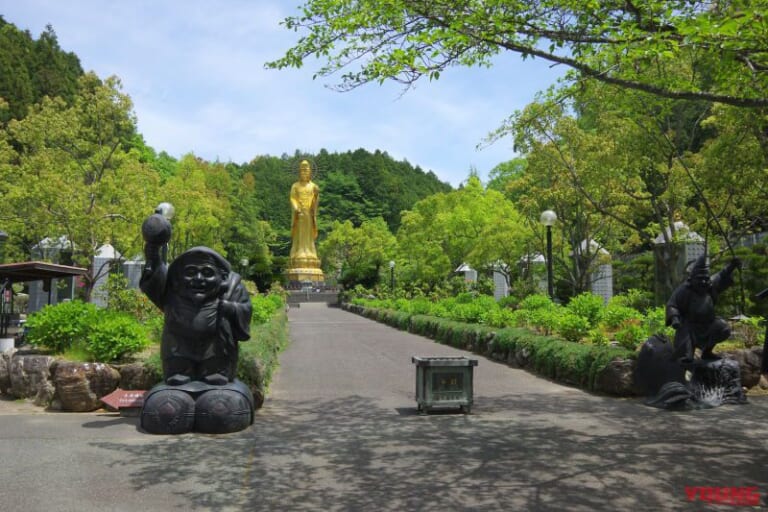 ルーブル彫刻美術館|知る人ぞ知る! 風車と走る爽快ロード:三重県 青山高原公園線〈モトツー的ニッポン絶景道〉