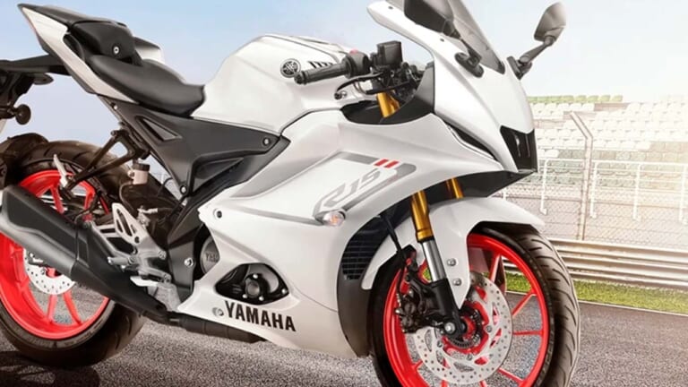 ヤマハ「YZF-R15」クイックシフターを装備して新色登場！ 日本仕様も同様のカラー＆装備を期待【海外】│WEBヤングマシン｜新車バイクニュース