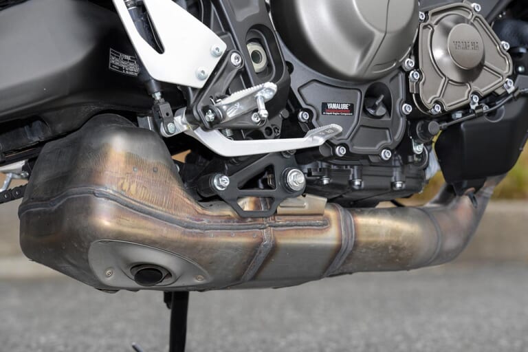 ヤマハXSR900|マフラー|ヤマハXSR900試乗インプレッション【馬力向上&電脳化、操る楽しさを凝縮】