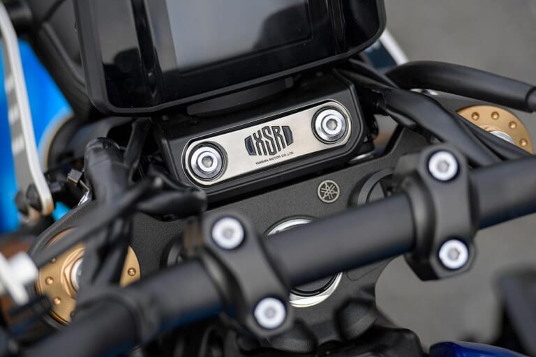 ヤマハXSR900|メーター|ヤマハXSR900試乗インプレッション【馬力向上&電脳化、操る楽しさを凝縮】