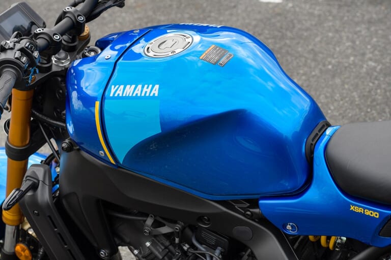 ヤマハXSR900|燃料タンク|ヤマハXSR900試乗インプレッション【馬力向上&電脳化、操る楽しさを凝縮】