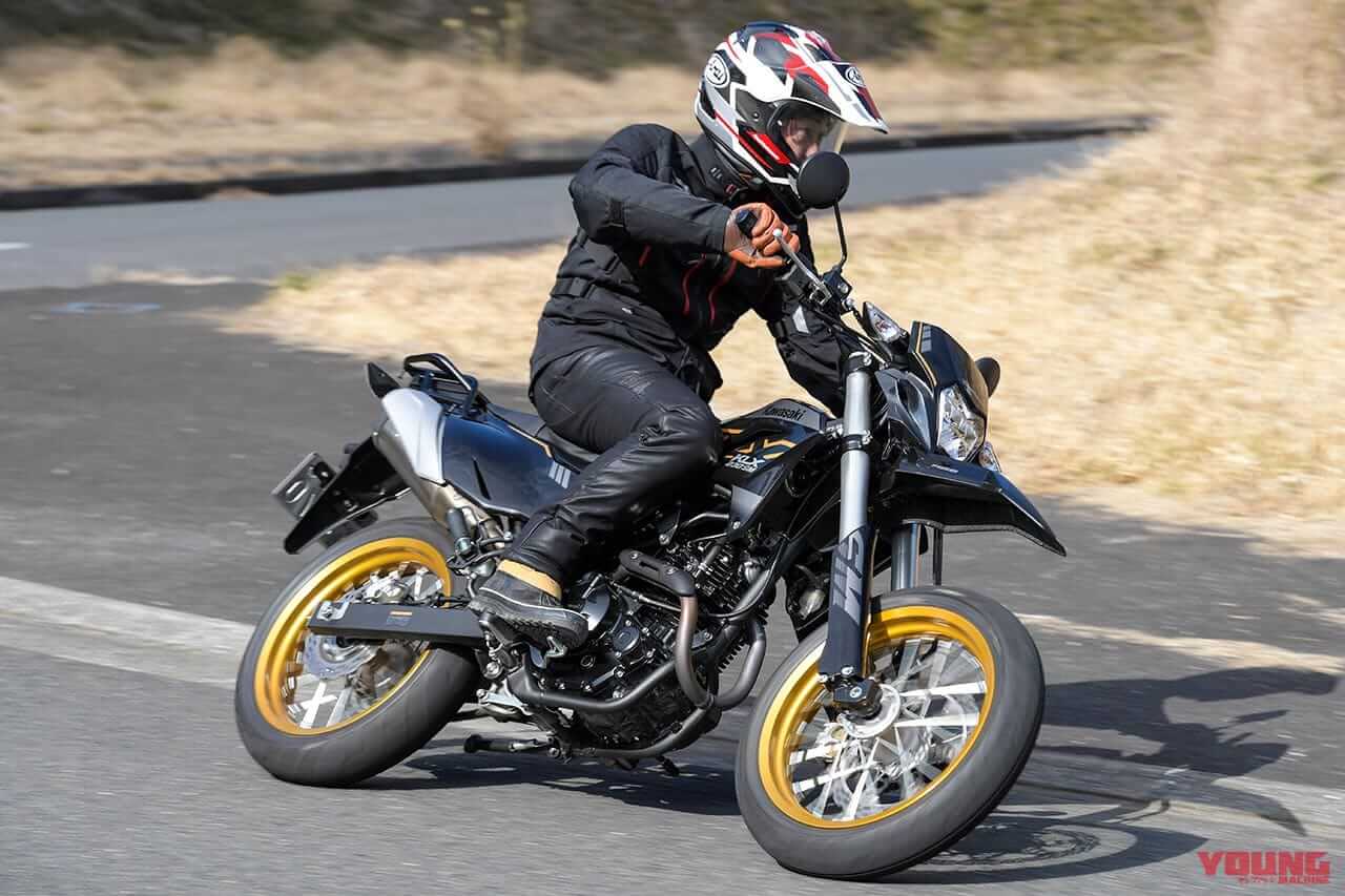 |カワサキKLX230SM試乗インプレッション【俊敏&旋回力抜群、正統派モタードだ】