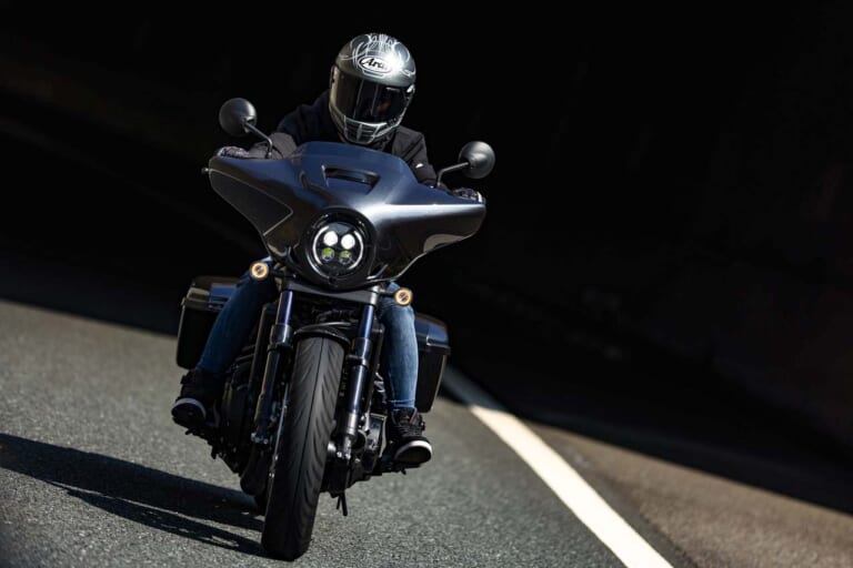 レーシング女子岡崎静夏がじっくり乗ってみました！【レブル1100 T Dual Clutch Transmission編】他にない。これしかない唯一無二の優雅な乗り物