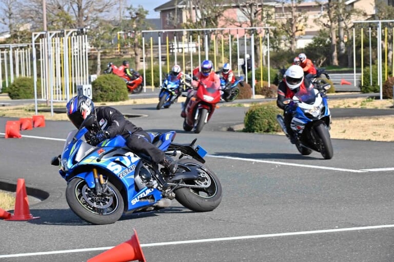 スズキ北川ライディングスクール|世界王者のワザを盗め! 「スズキ北川ライディングスクール」が2023年度の開催概要を発表
