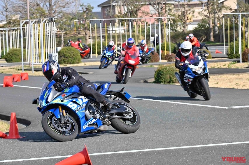 スズキ北川ライディングスクール|世界王者のワザを盗め! 「スズキ北川ライディングスクール」が2023年度の開催概要を発表