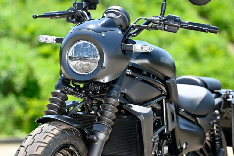 カワサキ|エリミネーターSE|2023年モデル|カワサキ新型「エリミネーターSE」に乗った! 安心の車体×元気なエンジンで普段使いからツーリング、スポーツまでイケそう!