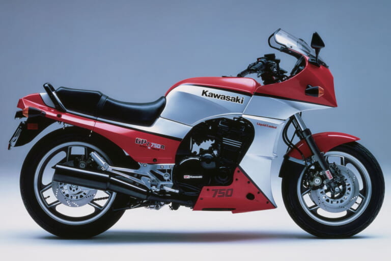 カワサキ|GPZ750R|1985年モデル|栄光の20年を振り返る カワサキ「GPZ900R」ヒストリー【1984-2003 全カラーバリエーション収録】
