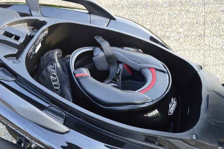 シグナスグリファス|モニターレポート|125cc|原付二種|【新車バイク4台 モニターレポート】ヤマハ・シグナスグリファス編:その2