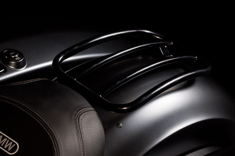 BMW|R12ナインT|R12 nineT|空冷ボクサーエンジンはまだまだ生き残る! BMWが新型「R12 ナインT」を発表、「R18」シリーズにも追加バージョンが登場【欧州】