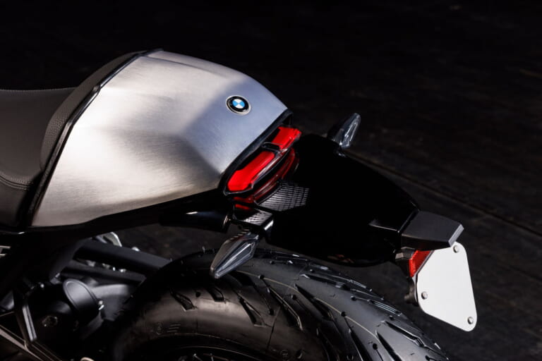 BMW|R12ナインT|R12 nineT|空冷ボクサーエンジンはまだまだ生き残る! BMWが新型「R12 ナインT」を発表、「R18」シリーズにも追加バージョンが登場【欧州】