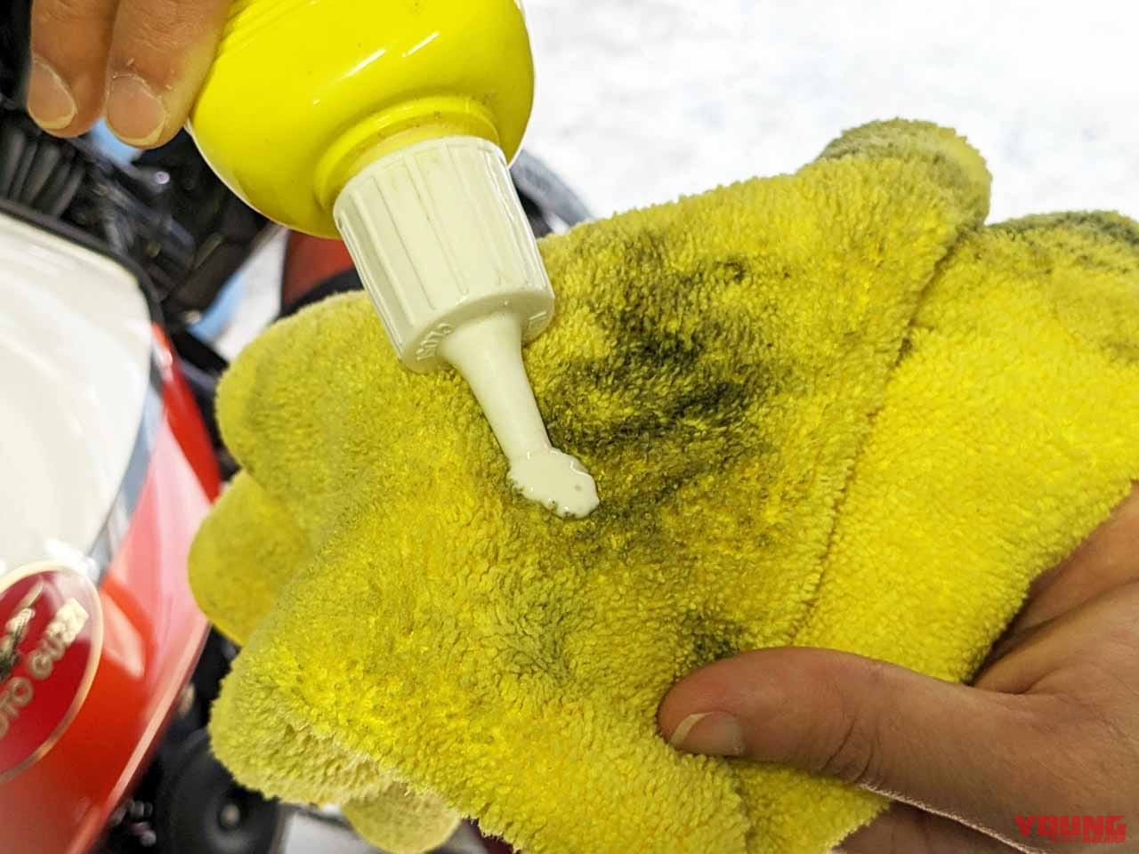|【500円で】バイク磨きの超定番「ユニコン カークリーム」はヤマハも純正採用、じつは汚れ落とし最強説
