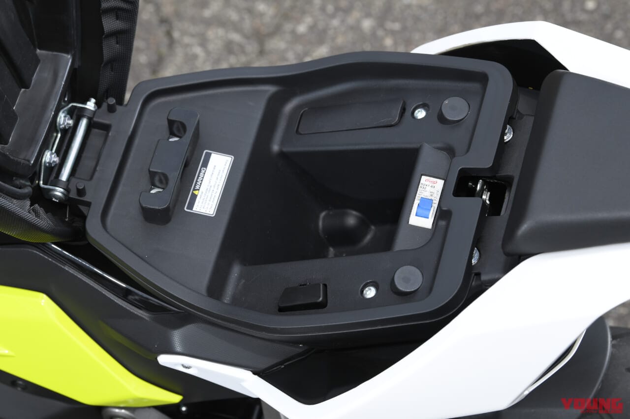 |コイツ……なんだか2ストっぽいぞ!! サイバー系電動スポーツ「FERO FW-06」試乗インプレッション