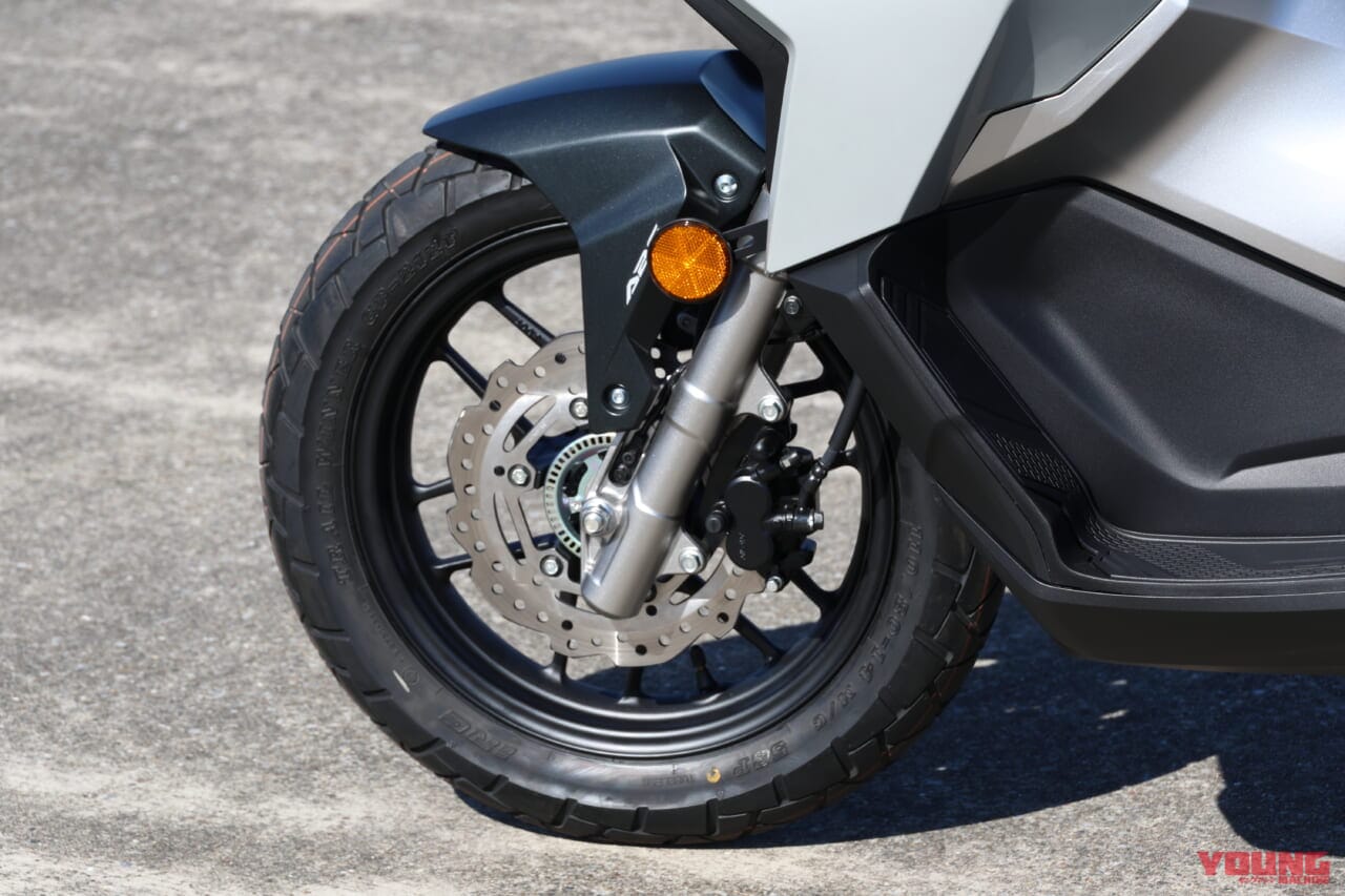 |どっちを選ぶ? ホンダ新型ADV160&フォルツァ 車体比較【160の小回りと250の上質感】