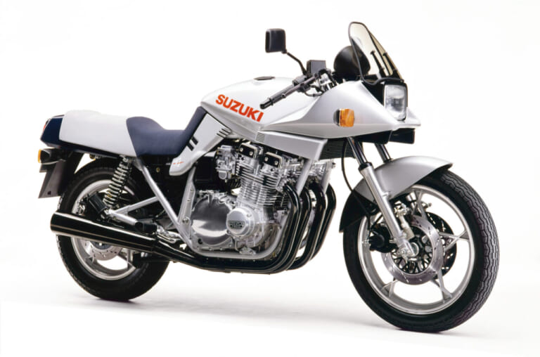 SUZUKI GSX1000S/1100S KATANA|NSR強すぎ! ’80年代のベストマシンは過激な2ストレプリカ【ヤングマシン50周年企画 マシン オブ ザ 50イヤーズ】