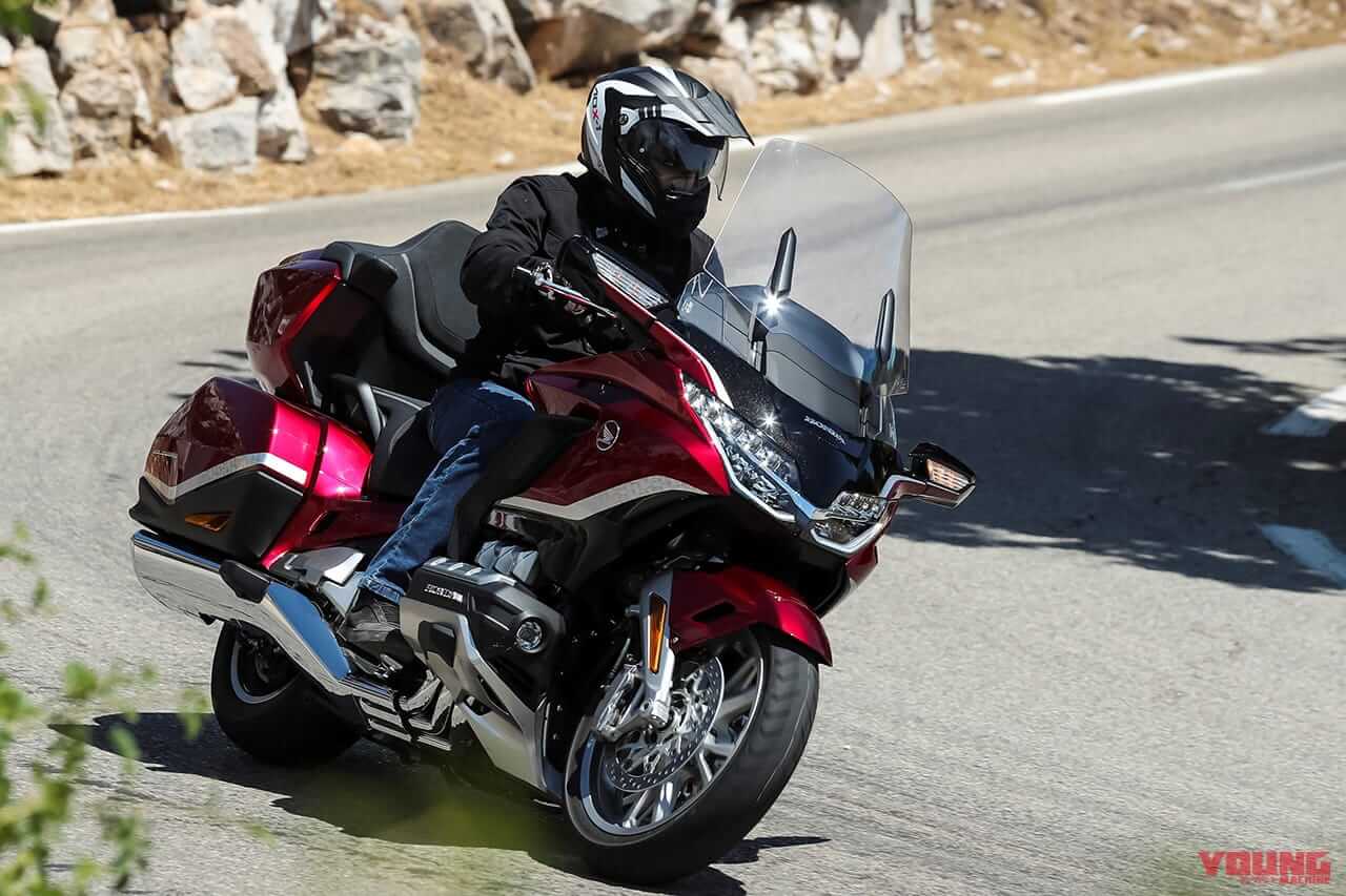 HONDA Gold Wing/Tour|レブル末弟が下剋上! 最も人気のあったクルーザーはこれだ!【長兄を凌いで通算3勝目|マシン オブ ザ イヤー2022】