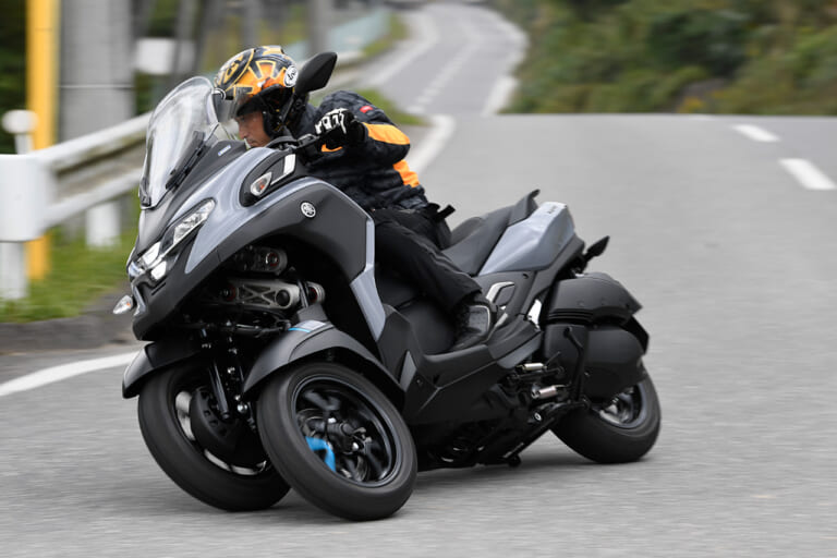 YAMAHA TRICITY 300|やっぱり強いPCX! 最も人気だったスクーターはこれだ!【PCXが余裕の5連覇|読者投票企画 マシン オブ ザ イヤー2022】