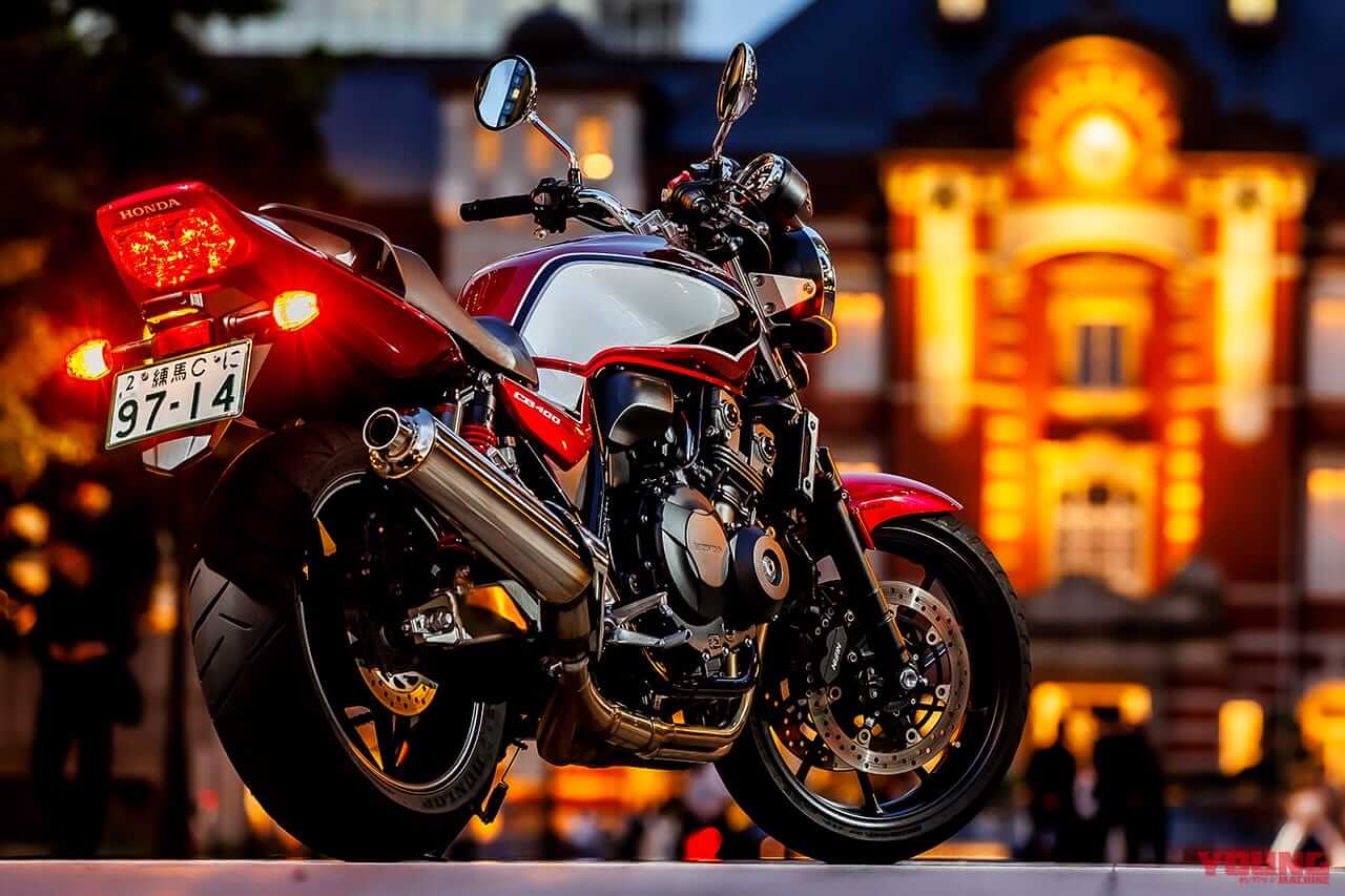 KAWASAKI Z900RS CAFE|CB400最後の雄姿! 最も人気のあった400ccバイクはこれだ!【驚異の24勝目|読者投票企画 マシン オブ ザ イヤー2022】