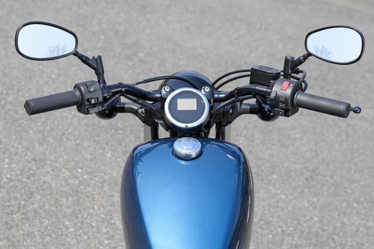 ヤマハ ボルト RスペックABS|メーター|ヤマハ ボルト RスペックABS試乗インプレッション【簡潔ゆえの濃醇な味わいに酔う】